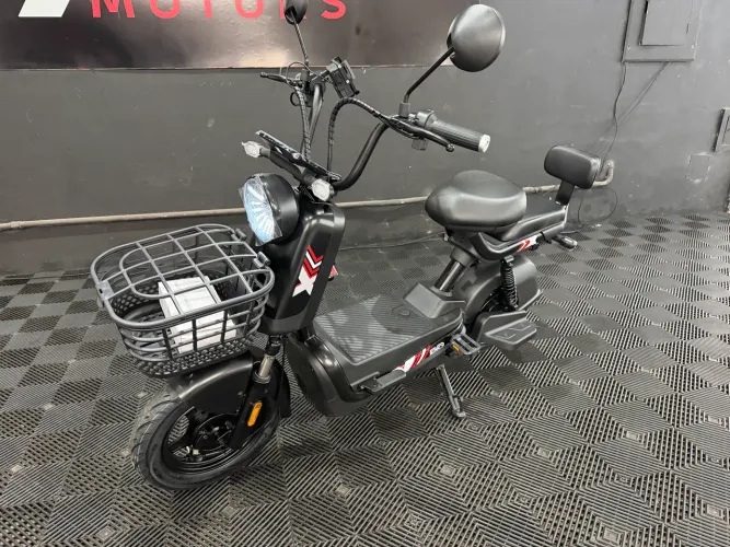 Scooter eletrica J10S 800w, Não precisa CNH