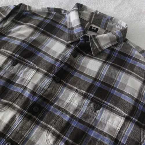 Camisa flanelada masculina xadrez marca uniqlo 