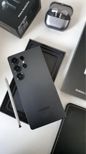 Samsung S25 Ultra