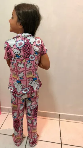 pijama blusa com botão e calça infantil menina hello kitty