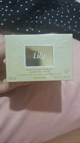 Creme acetinado lily 