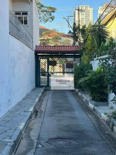 Sobrado com 3 dormitórios, 240 m² - venda por R$ 890.000 ou aluguel por R$ 5.890/mês - Alt