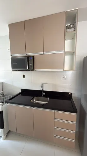 Armários de cozinha e área de serviço