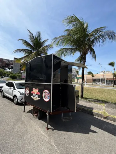 Trailer para Hot Dog