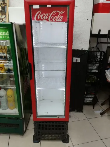 Espositora slim coca cola