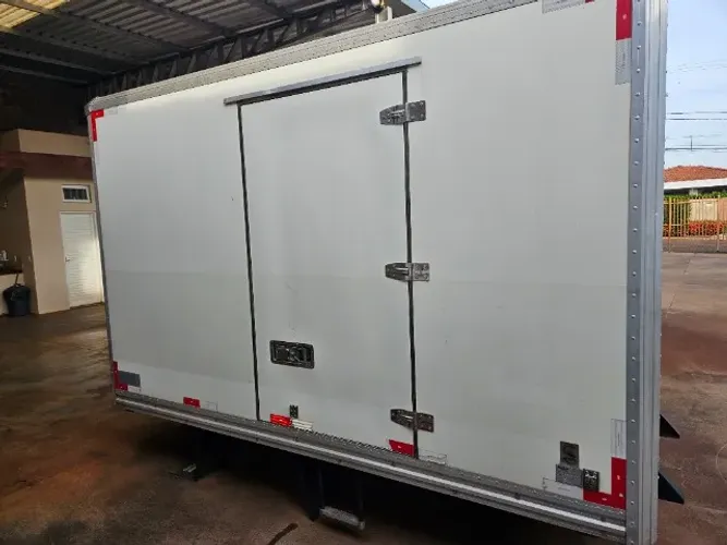 Bau refrigerado