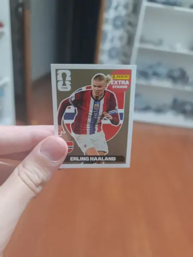Erling Haaland extra sticker dourado da copa do mundo 2036