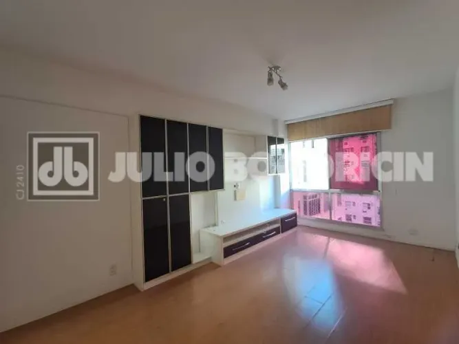 Apartamento : Padrão / Residencial / Copacabana