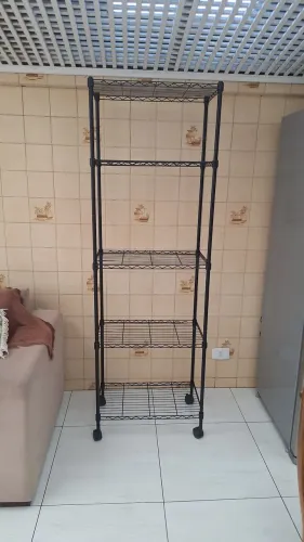 Estante de ferro preto aramado