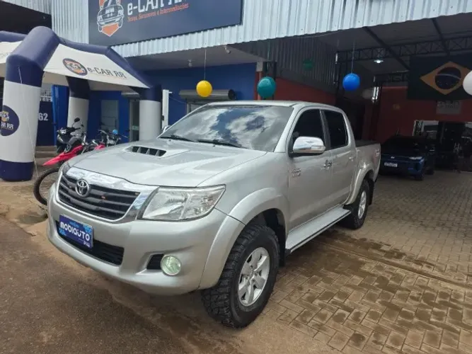 Toyota Hilux CD SRV D4-d 4X4 3.0 TDI Diesel AUT 2013