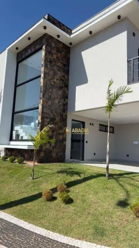 Casa com 4 dormitórios à venda, 163 m² por R$ 1.450.000 - Residencial Terras da Estância -