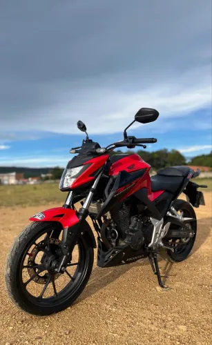 Vendo CB 300F freio ABS ano 2024