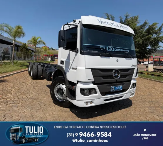 Caminhão truck mb 2426 2016 impecável