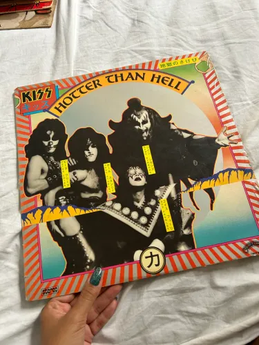 Lp kiss hotter than hell
