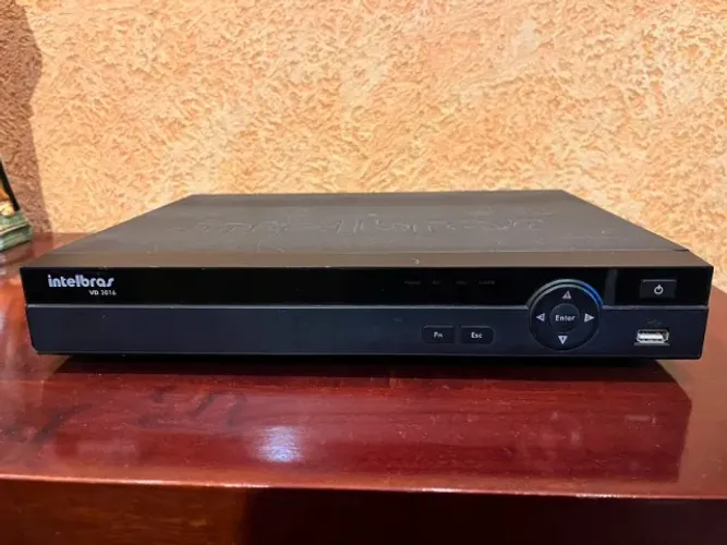 DVR p/ 16 câmeras c/ HD 1Tb Intelbras DV3016