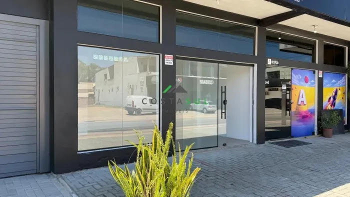 Sala comercial disponivel para locação anual em Campo D'Una, Garopaba/SC
