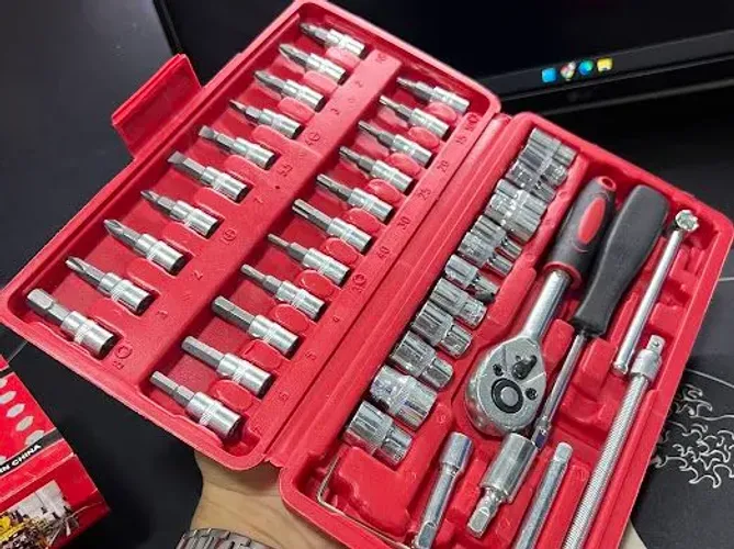 Kit Jogo de Soquete com Catraca 1/4" 46 Peças em Aço com Maleta