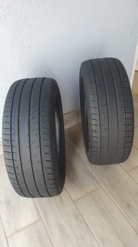 02 Pneus 215/55/17 Continental - Usado
