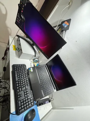 Kit Setup Gamer: Notebook Lenovo IdeaPad 3i (i5 / 32GB RAM) + Monitor LG UltraWide
