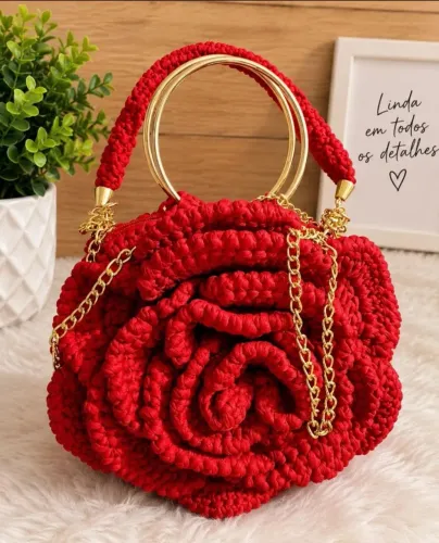 ? Bolsa Artesanal em Formato de Flor Vermelha - Linda e Exclusiva