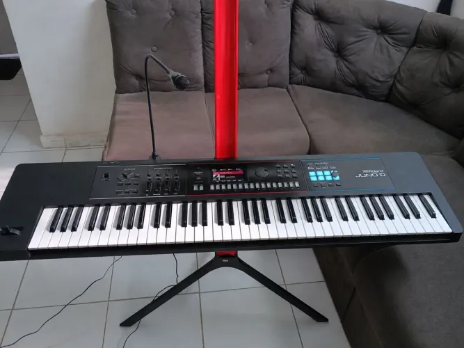 Lançamento Juno D7 roland