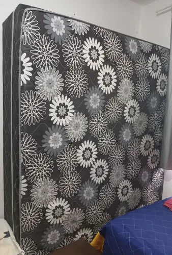 Vendo cama box de casal