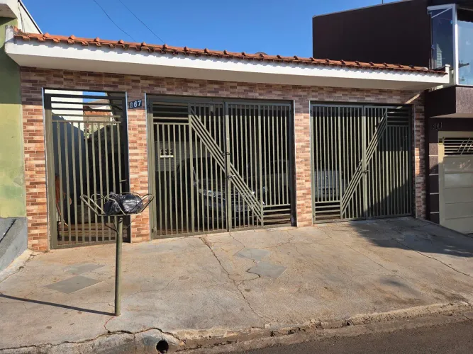 Casa terrea .ótima  oportunidade 