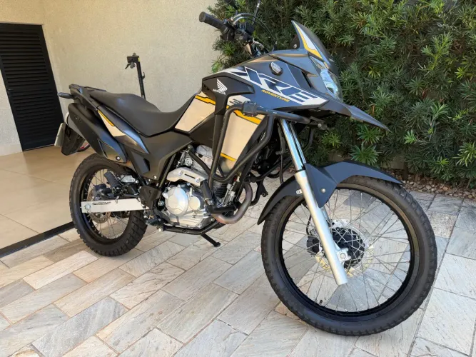 XRE 300 ABS ADVENTURE 2023 IMPECÁVEL FINANCIAMENTO EM ATÉ 48X