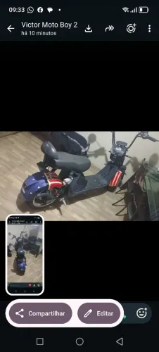 Vende uma moto scuter elétrica