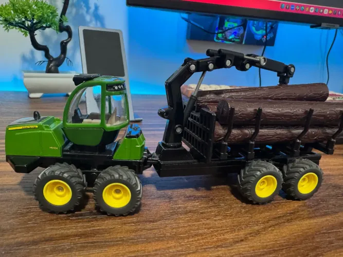 Miniatura John Deere Forwarder 1510e 1/64