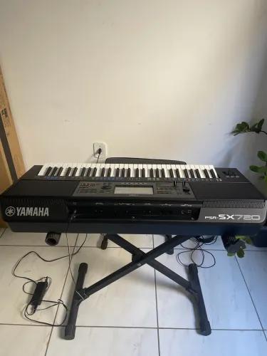 Psr sx720