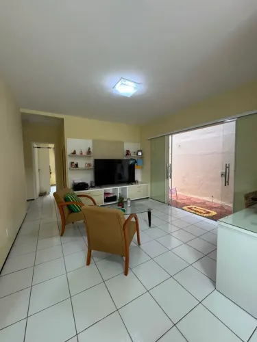 Casa em condomínio fechado à venda no Turu
