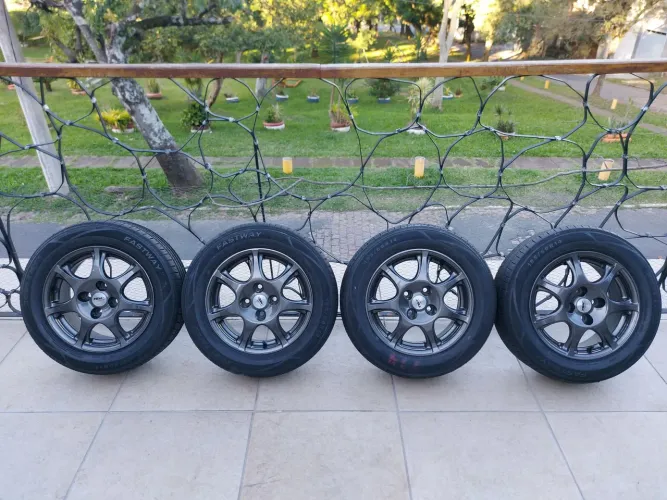 Rodas Scorro S14 14x6 + Pneu Xbri Fastway 185/60 R14
