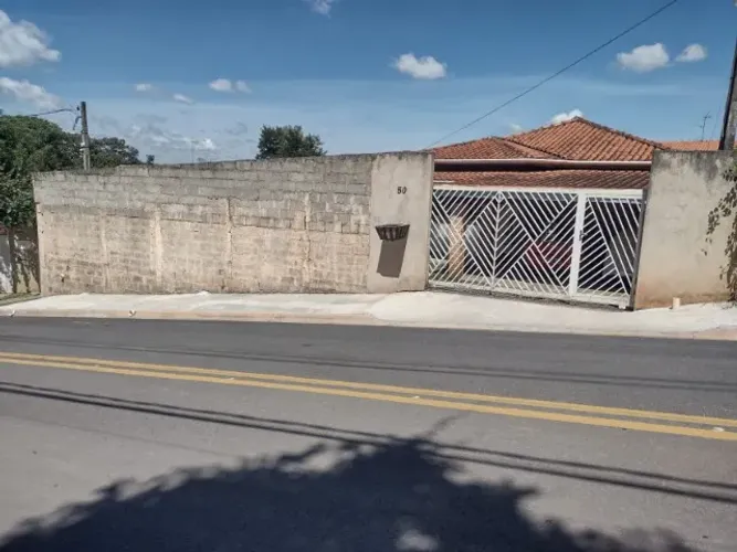 Atibaia-Térrea-750.000,00-Jd Paulista-470m2-3 Dorm