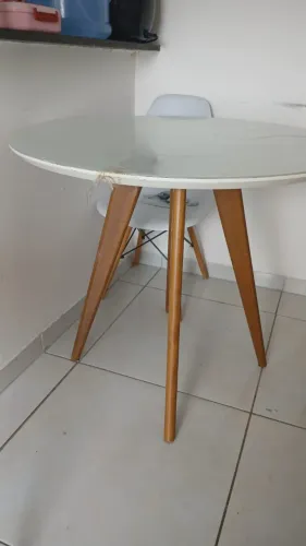 Mesa Laqueada Redonda