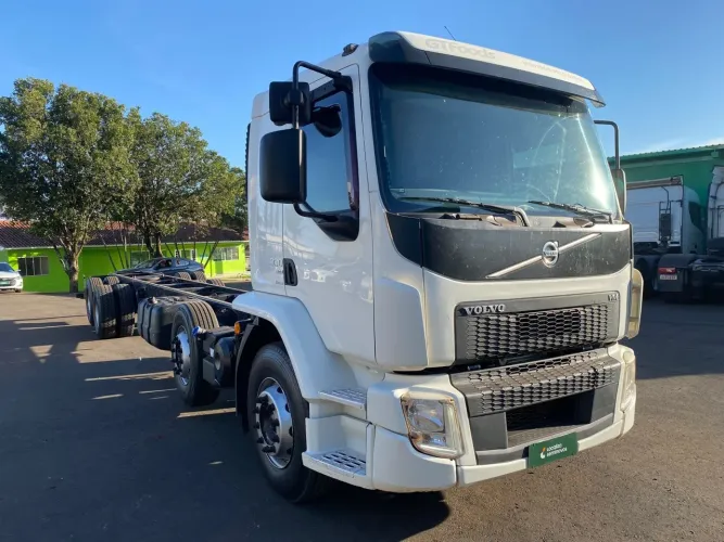 Volvo Vm 330 2021