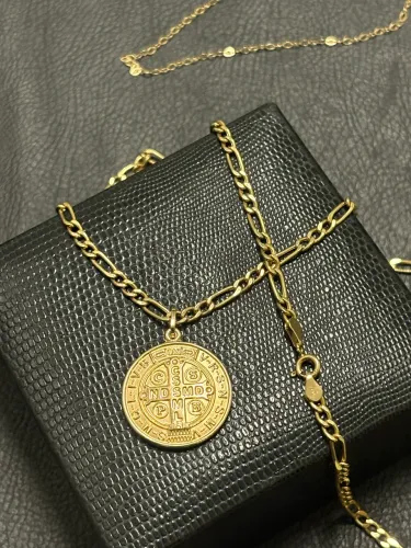 Corrente Ouro18k com pingente São Bento