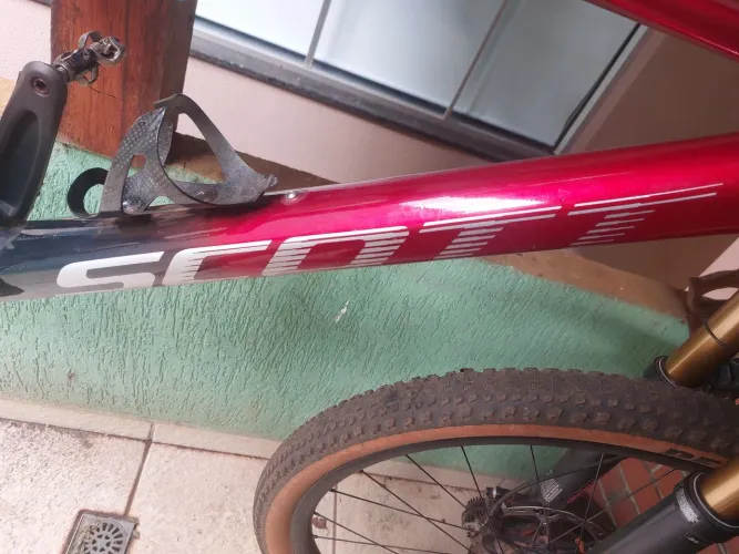 Quadro bike aro 29 de bike em carbono OEM peso 1.050kg .