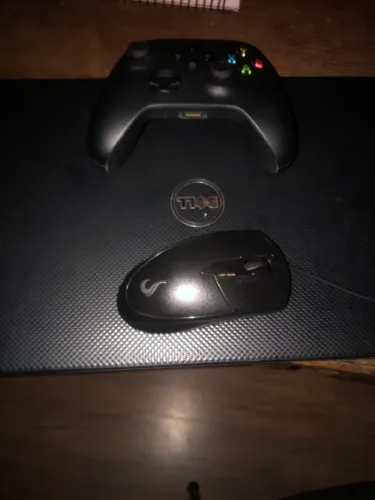 Troco ou vendo Controle xbox séries s e Windows 10 Dell ( ótimo estado)