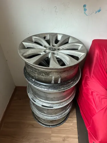 Oportunidade vendo ou troco roda do sonata aro 18 top