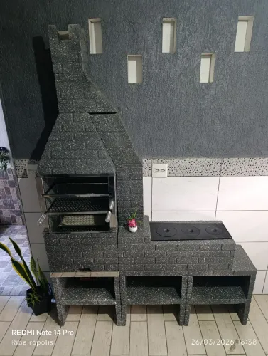 Churrasqueira e fogão pré moldado
