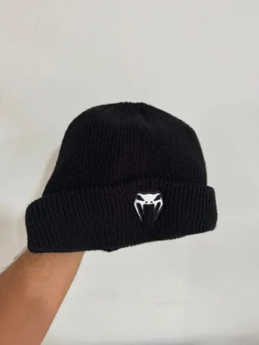 TOUCA GORRO VENUM