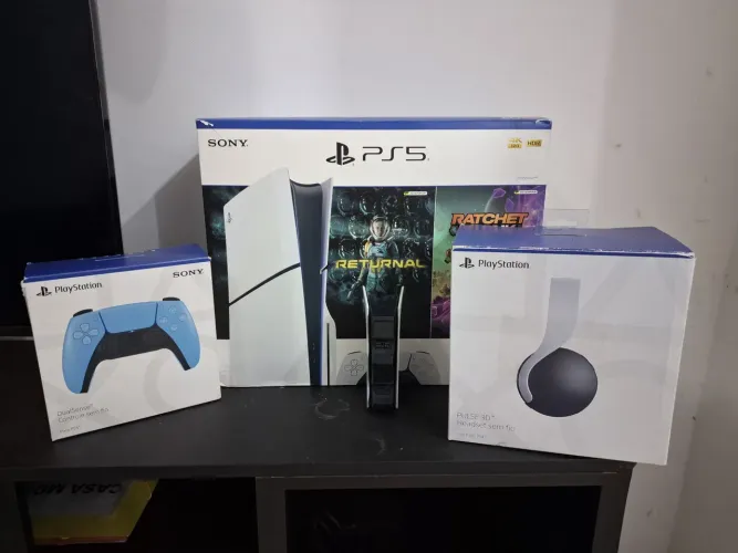 Promoção PS5 Slim 2 Controles Com Leitor Fone e Base Carregadora( ACEITO CREDISHOP)