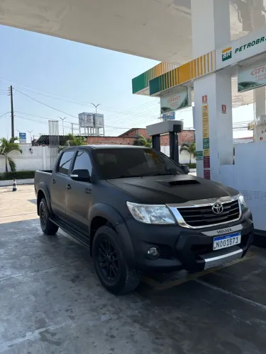 Toyota Hilux CD SRV D4-d 4X4 3.0 TDI Diesel AUT 2014