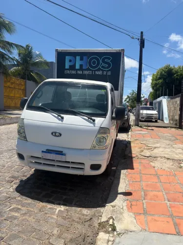 Vendo KIA BONGO BAÚ - pronto para trabalhar