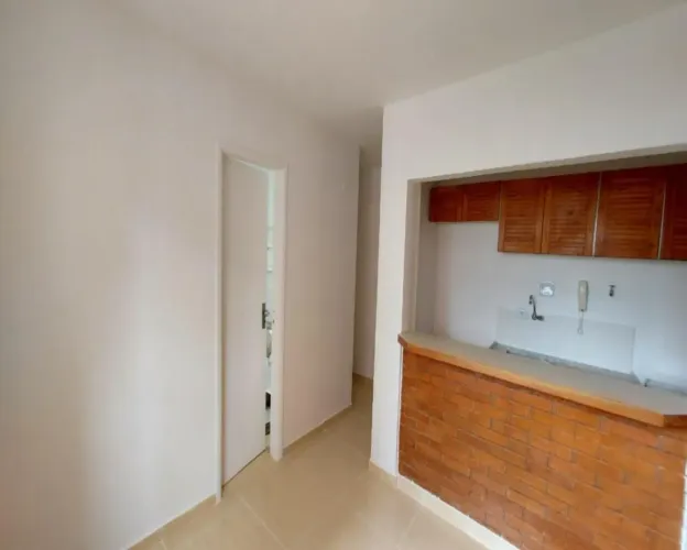 Apto locação - 01 dorm, 01 banheiro, cozinha americana, varanda, 40m, 01 vaga - Al lorena