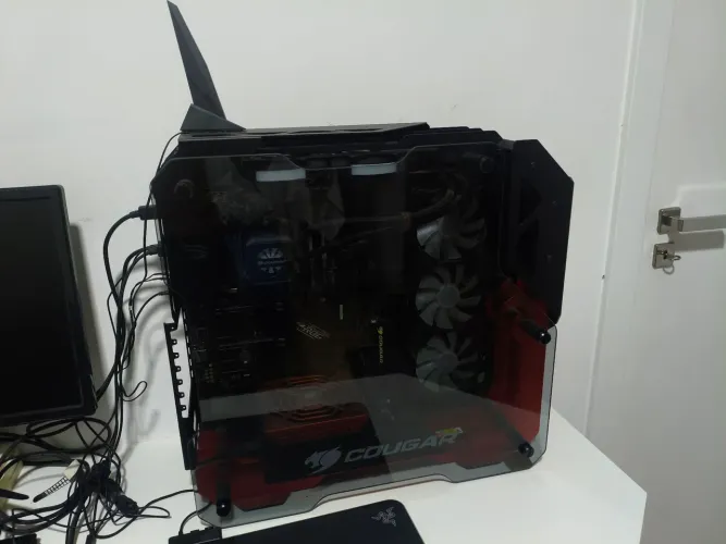 PC Gamer High End Intel I9 10ª Gen + 32GB RAM + Gabinete Cougar Blazer (Único dono c/caixa