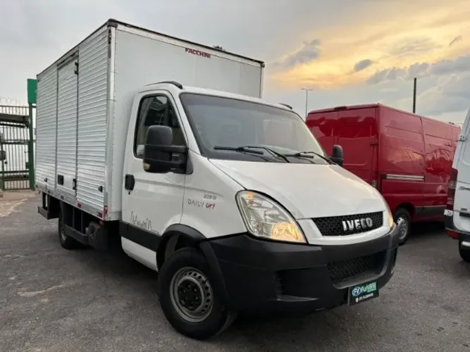Iveco Daily City 30s13 Chassi 2P (diesel) 2019