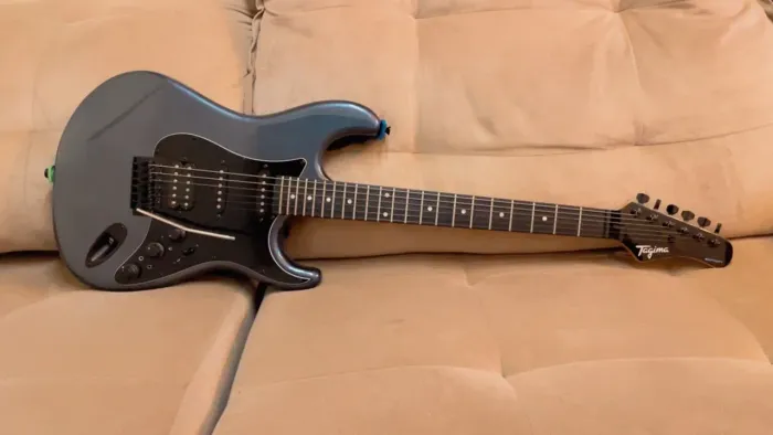 Guitarra TAGIMA sixmast.