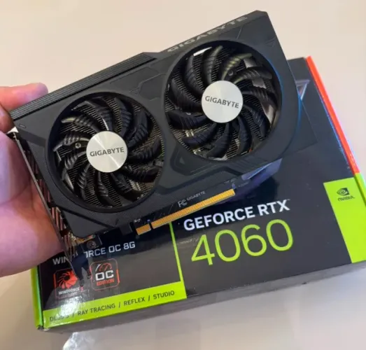 Placa de Video RTX 4060 8GB Gigabyte (leia a descrição)